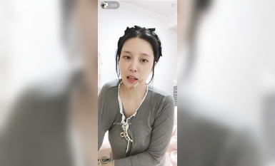 最新《瘋狂抖音》外篇之《抖音擦邊2》顏值主播各顯神通 閃現走光 刷邊尿尿熱舞 扣逼漏奶 (160)