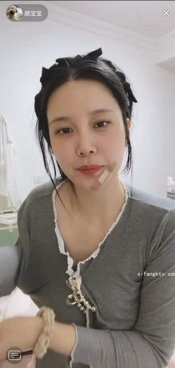 最新《瘋狂抖音》外篇之《抖音擦邊2》顏值主播各顯神通 閃現走光 刷邊尿尿熱舞 扣逼漏奶 (160)