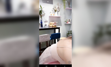 最新《瘋狂抖音》外篇之《抖音擦邊2》顏值主播各顯神通 閃現走光 刷邊尿尿熱舞 扣逼漏奶 (62)