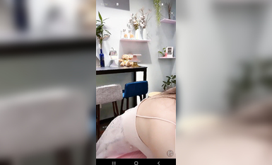 最新《瘋狂抖音》外篇之《抖音擦邊2》顏值主播各顯神通 閃現走光 刷邊尿尿熱舞 扣逼漏奶 (62)