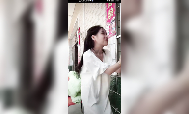 最新《瘋狂抖音》外篇之《抖音擦邊2》顏值主播各顯神通 閃現走光 刷邊尿尿熱舞 扣逼漏奶 (2)