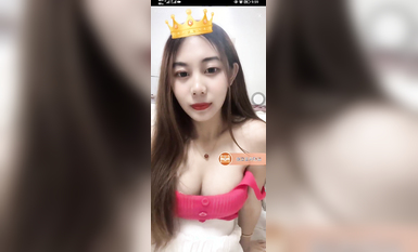 最新《瘋狂抖音》外篇之《抖音擦邊2》顏值主播各顯神通 閃現走光 刷邊尿尿熱舞 扣逼漏奶 (5)