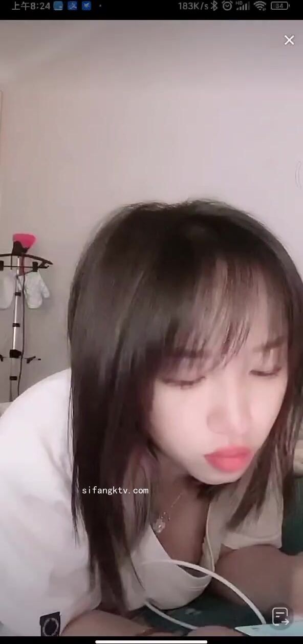 最新《瘋狂抖音》外篇之《抖音擦邊2》顏值主播各顯神通 閃現走光 刷邊尿尿熱舞 扣逼漏奶 (205)