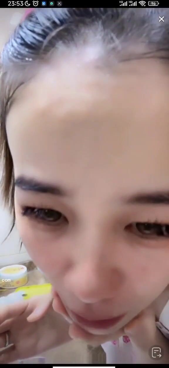 最新《瘋狂抖音》外篇之《抖音擦邊2》顏值主播各顯神通 閃現走光 刷邊尿尿熱舞 扣逼漏奶 (60)