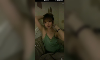 最新《瘋狂抖音》外篇之《抖音擦邊2》顏值主播各顯神通 閃現走光 刷邊尿尿熱舞 扣逼漏奶 (64)