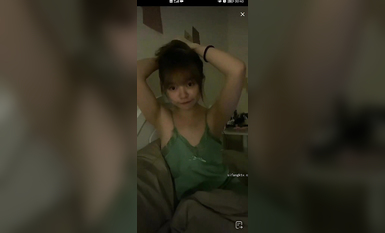 最新《瘋狂抖音》外篇之《抖音擦邊2》顏值主播各顯神通 閃現走光 刷邊尿尿熱舞 扣逼漏奶 (64)