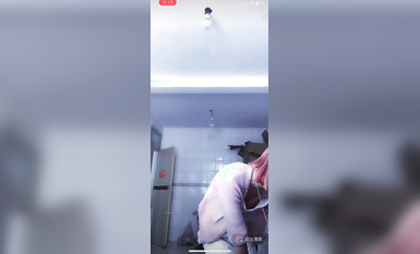 最新《瘋狂抖音》外篇之《抖音擦邊2》顏值主播各顯神通 閃現走光 刷邊尿尿熱舞 扣逼漏奶 (117)