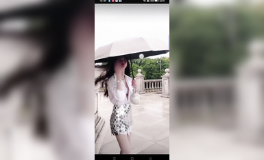 最新《瘋狂抖音》外篇之《抖音擦邊2》顏值主播各顯神通 閃現走光 刷邊尿尿熱舞 扣逼漏奶 (72)