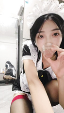 很耐看的氣質母狗大學生，無套啪啪大秀，臉穴同框假雞巴深插蜜穴，表情反差到爆 (12)