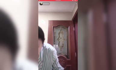 最新《瘋狂抖音》外篇之《抖音擦邊2》顏值主播各顯神通 閃現走光 刷邊尿尿熱舞 扣逼漏奶 (74)