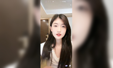 最新《瘋狂抖音》外篇之《抖音擦邊2》顏值主播各顯神通 閃現走光 刷邊尿尿熱舞 扣逼漏奶 (7)