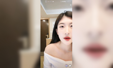 最新《瘋狂抖音》外篇之《抖音擦邊2》顏值主播各顯神通 閃現走光 刷邊尿尿熱舞 扣逼漏奶 (7)