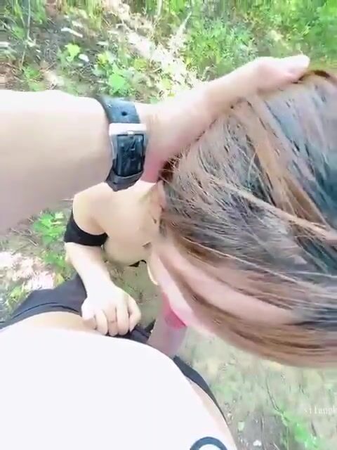 重磅推薦！淫盪肥臀人妻母狗【見過騷的 沒見過這么騷的】喜歡戶外露出，喜歡被很多男人操 (66)