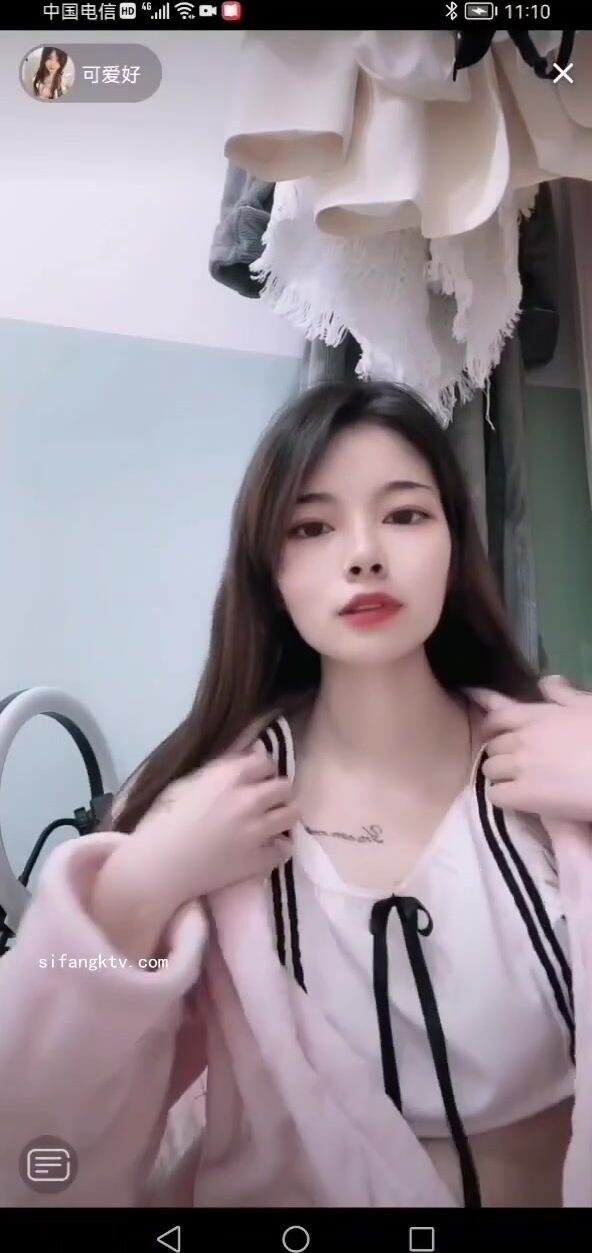 最新《瘋狂抖音》外篇之《抖音擦邊2》顏值主播各顯神通 閃現走光 刷邊尿尿熱舞 扣逼漏奶 (155)