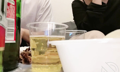 海角社區變態女教師萍姐與兒子亂倫  教師母親飢渴難耐兒子不從，只能酒後下葯強奸