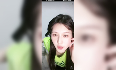 最新《瘋狂抖音》外篇之《抖音擦邊2》顏值主播各顯神通 閃現走光 刷邊尿尿熱舞 扣逼漏奶 (67)