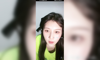 最新《瘋狂抖音》外篇之《抖音擦邊2》顏值主播各顯神通 閃現走光 刷邊尿尿熱舞 扣逼漏奶 (67)