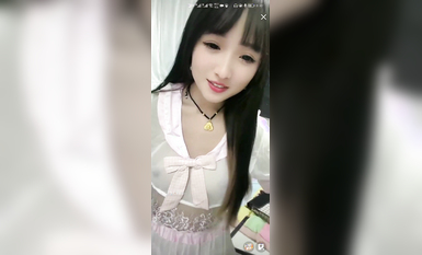 最新《瘋狂抖音》外篇之《抖音擦邊2》顏值主播各顯神通 閃現走光 刷邊尿尿熱舞 扣逼漏奶 (61)