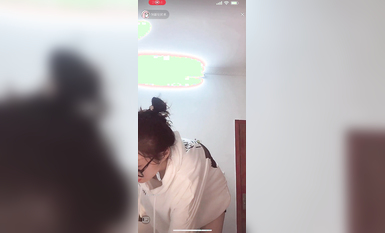 最新《瘋狂抖音》外篇之《抖音擦邊2》顏值主播各顯神通 閃現走光 刷邊尿尿熱舞 扣逼漏奶 (184)