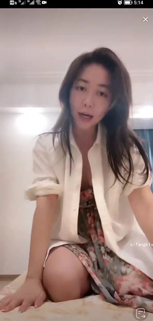 最新《瘋狂抖音》外篇之《抖音擦邊2》顏值主播各顯神通 閃現走光 刷邊尿尿熱舞 扣逼漏奶 (99)