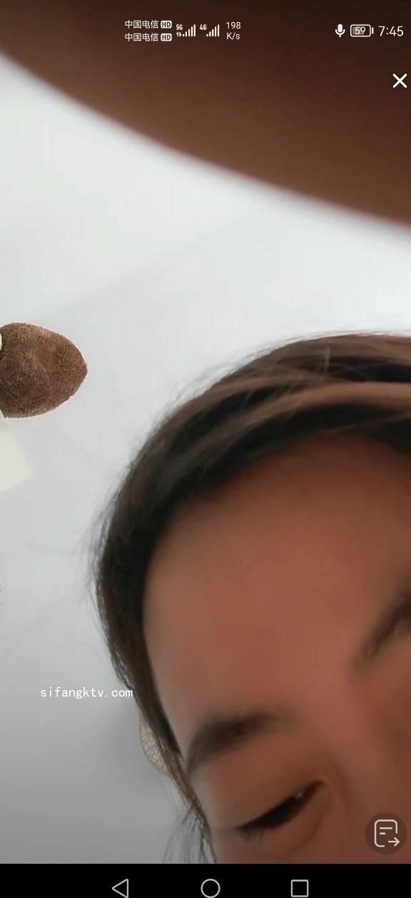 最新《瘋狂抖音》外篇之《抖音擦邊2》顏值主播各顯神通 閃現走光 刷邊尿尿熱舞 扣逼漏奶 (110)