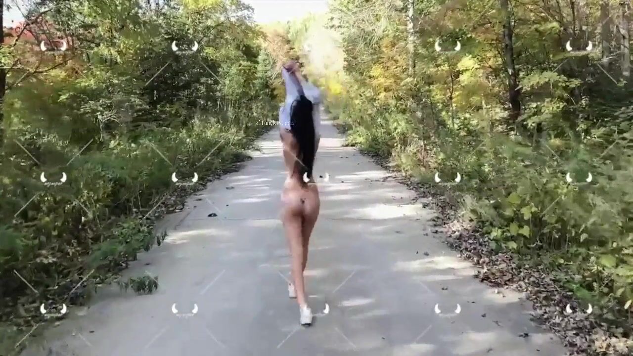 五個極品身材蘿莉反差露出萌妹 公路啪啪 戶外野戰 餐廳露出 絕版資源 mympet (1)