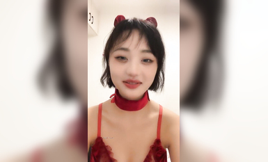 女神！奶子超級大~【聲音超甜】尺度突破！終於漏B了~狂擼~ (8)