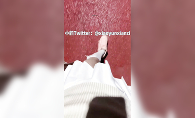 五個極品身材蘿莉反差露出萌妹 公路啪啪 戶外野戰 餐廳露出 絕版資源 小韻 (7)