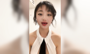 女神！奶子超級大~【聲音超甜】尺度突破！終於漏B了~狂擼~ (6)