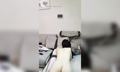 抖音十幾萬粉絲的網紅【周導選新人】還欠28萬高利貸戶外篇 (2)