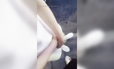 抖音十幾萬粉絲的網紅【周導選新人】還欠28萬高利貸戶外篇 (6)