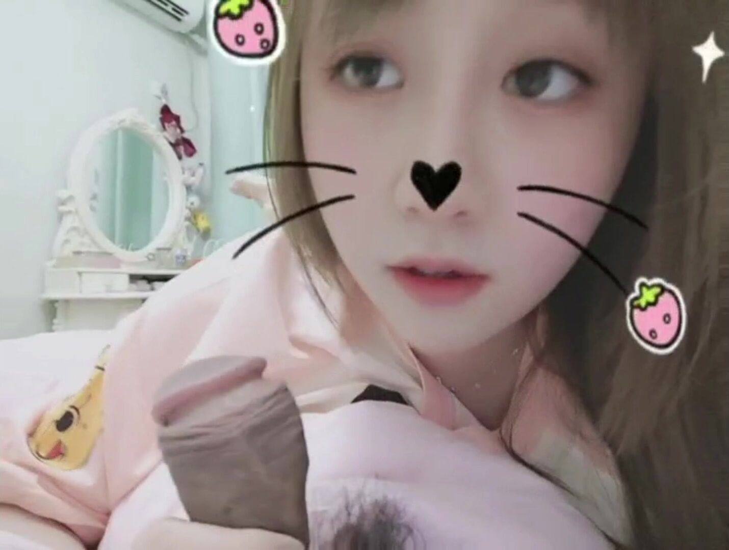 頂級美少女『MIKO』重金定製首次啪啪啪最新私拍 被強行插入口交 最新一對一真實感很強很反差 (6)