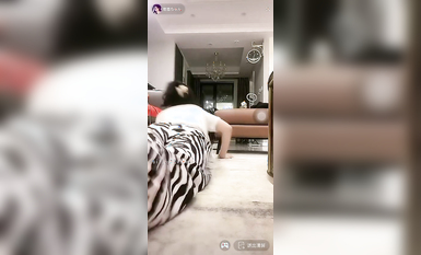 最新《瘋狂抖音》外篇之《抖音擦邊4》顏值主播各顯神通 閃現走光 刷邊瘋狂作死 扣逼漏奶 (101)