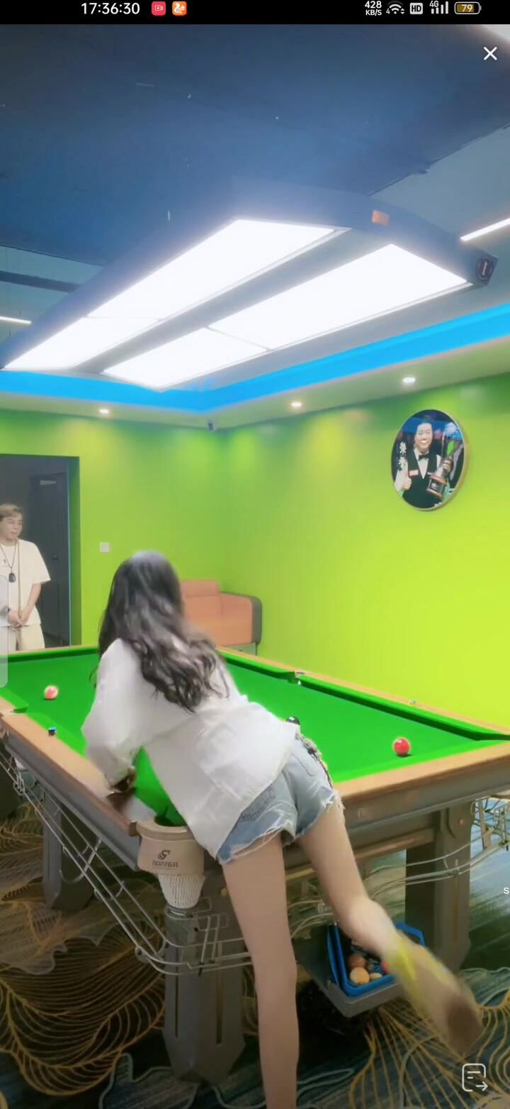 最新《瘋狂抖音》外篇之《抖音擦邊4》顏值主播各顯神通 閃現走光 刷邊瘋狂作死 扣逼漏奶 (306)