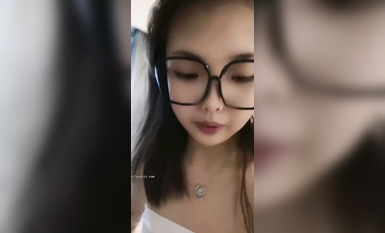 最新《瘋狂抖音》外篇之《抖音擦邊4》顏值主播各顯神通 閃現走光 刷邊瘋狂作死 扣逼漏奶 (257)