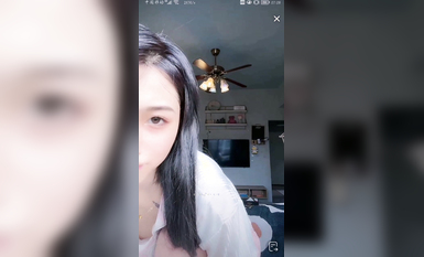 最新《瘋狂抖音》外篇之《抖音擦邊4》顏值主播各顯神通 閃現走光 刷邊瘋狂作死 扣逼漏奶 (110)