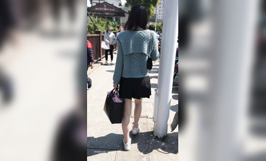 稀缺學姐專場 專業抄底靚麗制服學姐珍藏版 貼著美女屁股抄 有燈光加持畫質特好 超清4K原版 (19)