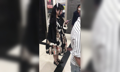 稀缺學姐專場 專業抄底靚麗制服學姐珍藏版 貼著美女屁股抄 有燈光加持畫質特好 超清4K原版 (45)