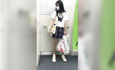 稀缺學姐專場 專業抄底靚麗制服學姐珍藏版 貼著美女屁股抄 有燈光加持畫質特好 超清4K原版 (7)