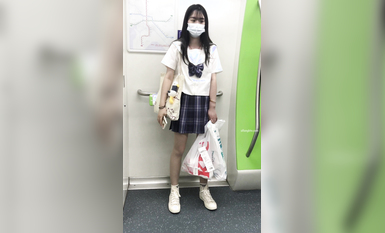 稀缺學姐專場 專業抄底靚麗制服學姐珍藏版 貼著美女屁股抄 有燈光加持畫質特好 超清4K原版 (7)