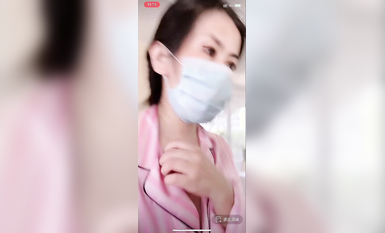 最新《瘋狂抖音》外篇之『三亞美女2』極品三亞外圍美女大秀身材 作死大尺度 摳B揉乳擠奶 (98)