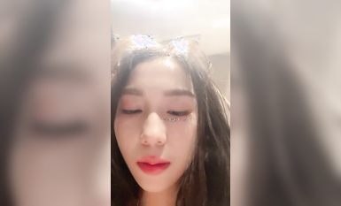 重磅核彈！高人氣女神~20小時~【小悅悅】裸舞~啪啪~噴水~~ (18)