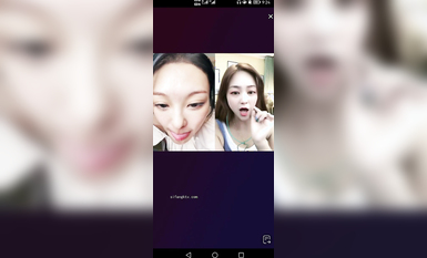 最新《瘋狂抖音》外篇之《抖音擦邊4》顏值主播各顯神通 閃現走光 刷邊瘋狂作死 扣逼漏奶 (63)