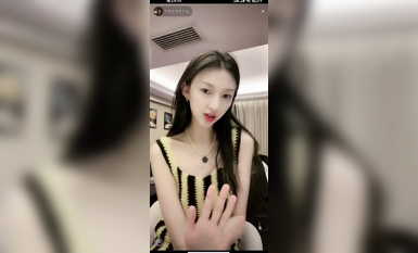 最新《瘋狂抖音》外篇之『三亞美女2』極品三亞外圍美女大秀身材 作死大尺度 摳B揉乳擠奶 (108)