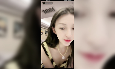 最新《瘋狂抖音》外篇之『三亞美女2』極品三亞外圍美女大秀身材 作死大尺度 摳B揉乳擠奶 (108)