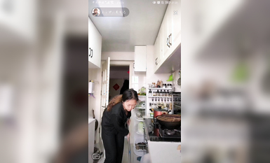 最新《瘋狂抖音》外篇之『三亞美女2』極品三亞外圍美女大秀身材 作死大尺度 摳B揉乳擠奶 (165)