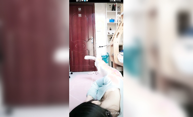 最新《瘋狂抖音》外篇之『三亞美女2』極品三亞外圍美女大秀身材 作死大尺度 摳B揉乳擠奶 (56)