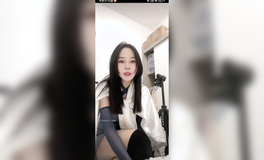 最新《瘋狂抖音》外篇之《抖音擦邊4》顏值主播各顯神通 閃現走光 刷邊瘋狂作死 扣逼漏奶 (225)