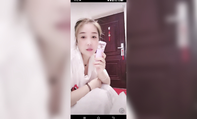 最新《瘋狂抖音》外篇之《抖音擦邊4》顏值主播各顯神通 閃現走光 刷邊瘋狂作死 扣逼漏奶 (59)