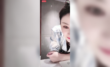 最新《瘋狂抖音》外篇之《抖音擦邊4》顏值主播各顯神通 閃現走光 刷邊瘋狂作死 扣逼漏奶 (169)